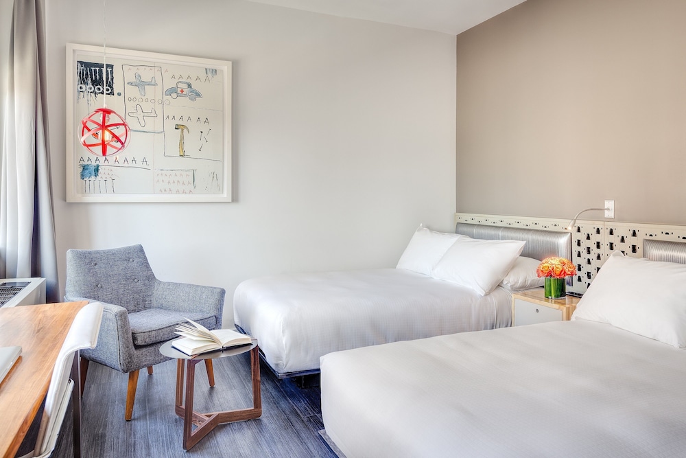 Standard Room, 2 Double Beds - Photo 4