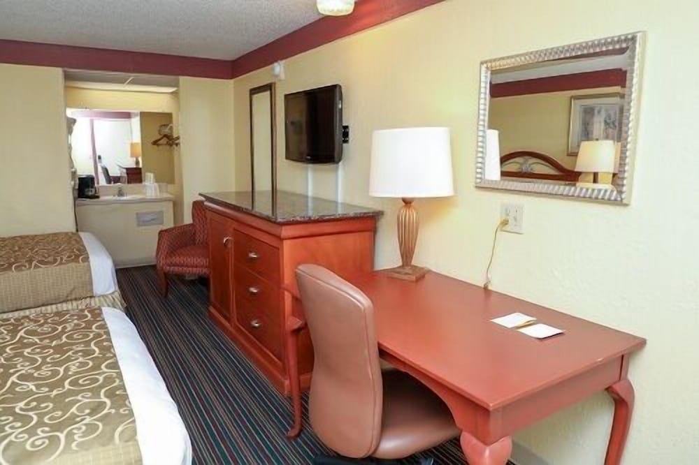 Standard Room, 2 Double Beds photo 3