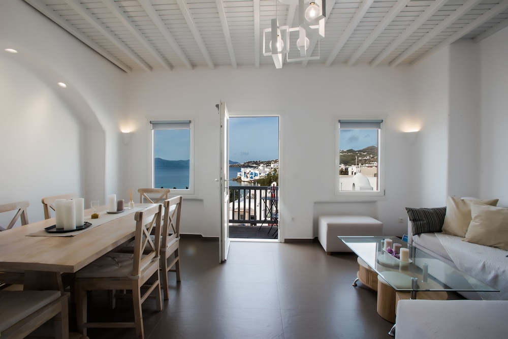 Luxury Apartment, 2 Bedrooms, Sea View (Venice 3)