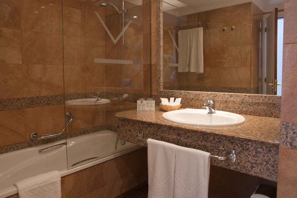 Twin Room, Sea View - Photo 3