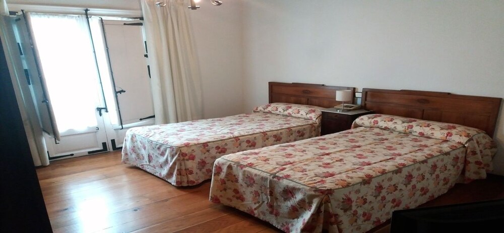 Basic Room, 4 Bedrooms photo 2