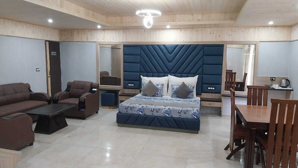 Premium Room