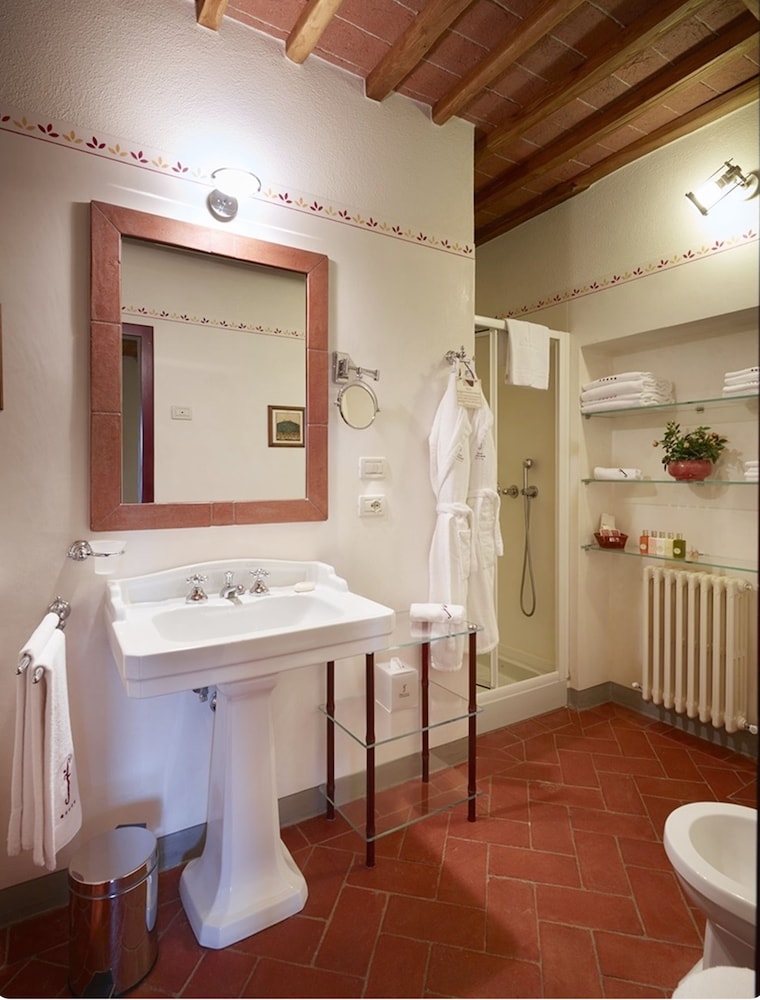 Suite, Patio (double) - Photo 9