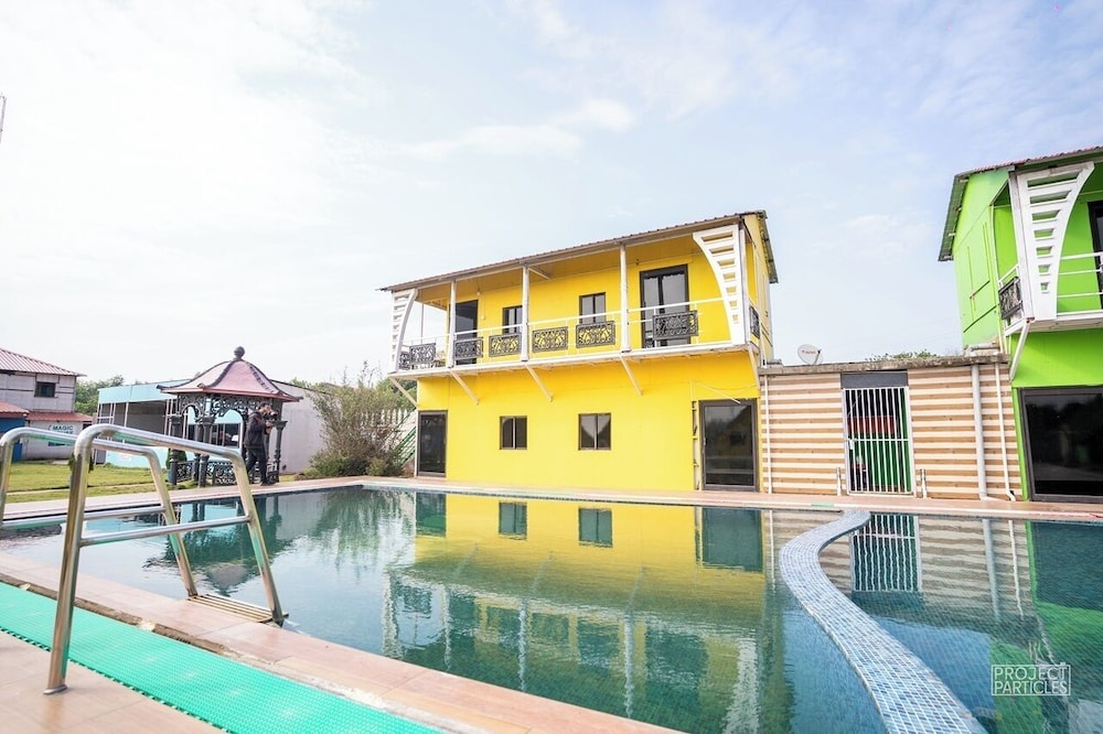 Group Stay Cottage (Water Park Activities)