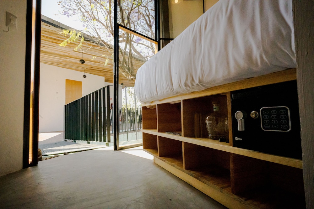 Basic Room, 1 Double Bed photo 3