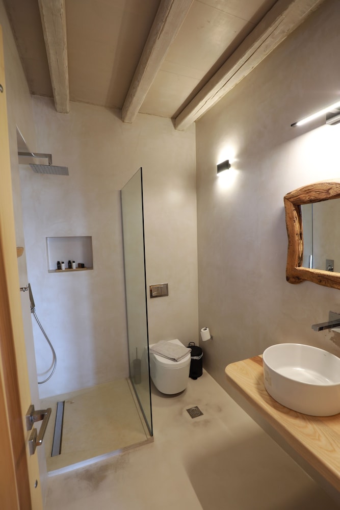Exclusive Suite, Private Pool photo 3