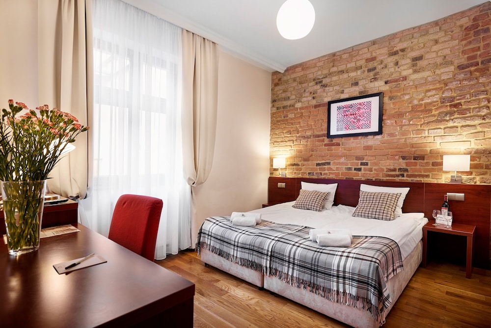 Deluxe Double or Twin Room photo 1