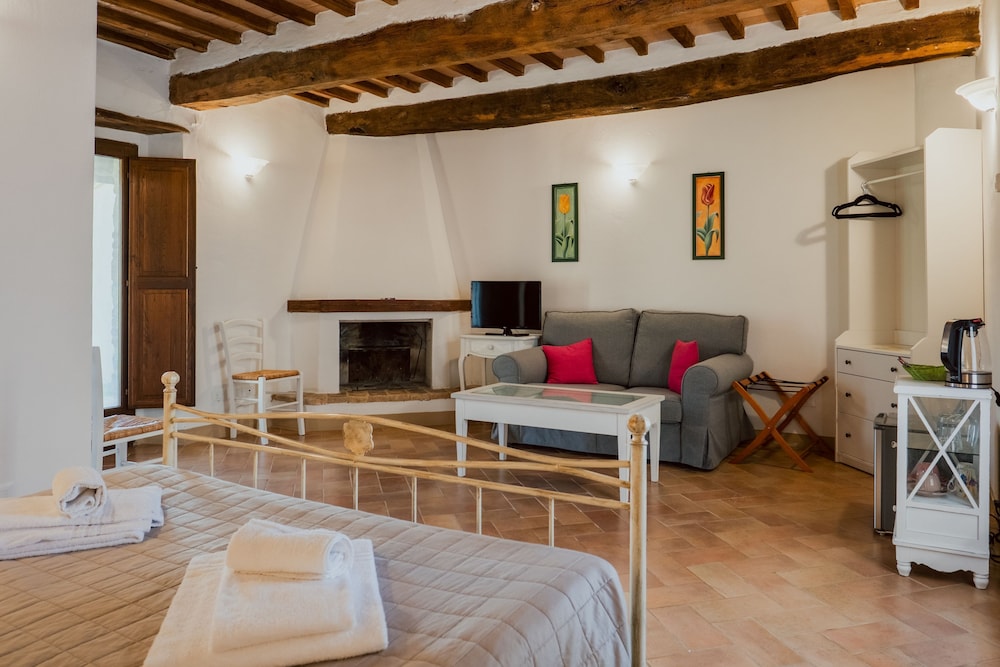 Deluxe Double Room, 1 Queen Bed, Air conditioning, Garden Area photo 1