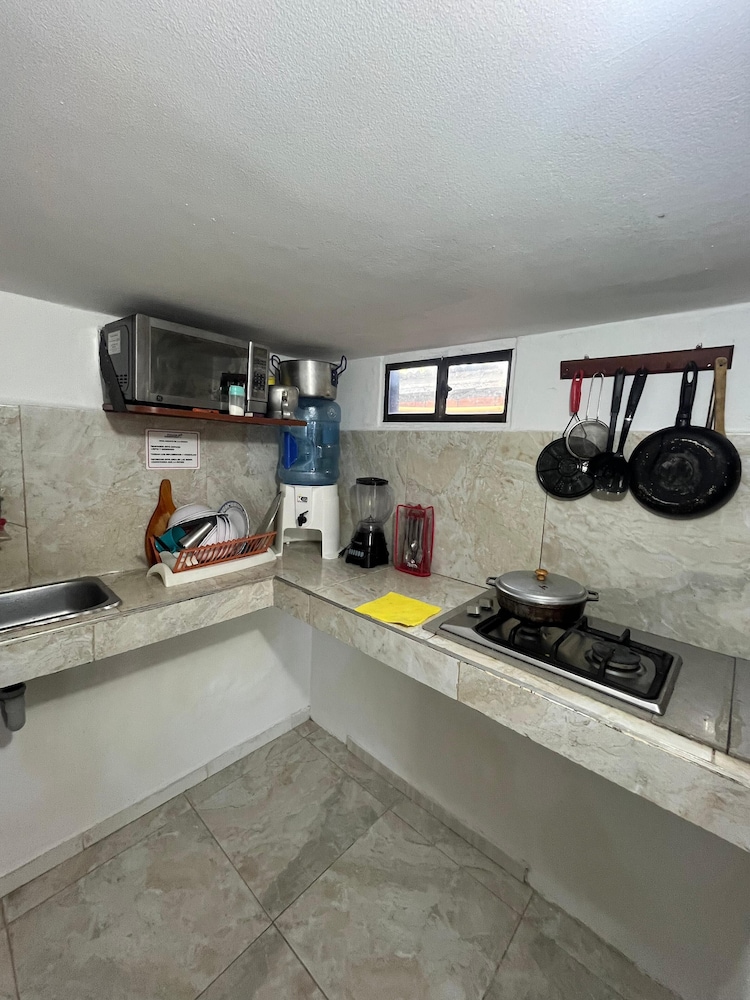 Family Studio, Kitchenette photo 3