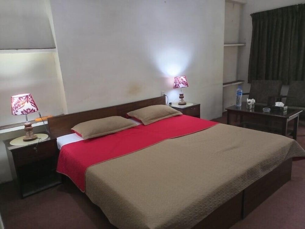 Deluxe Double or Twin Room, Garden View