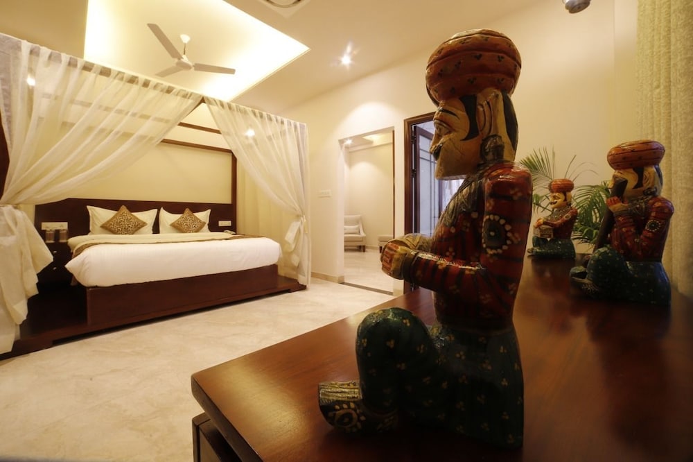 Luxury Suite