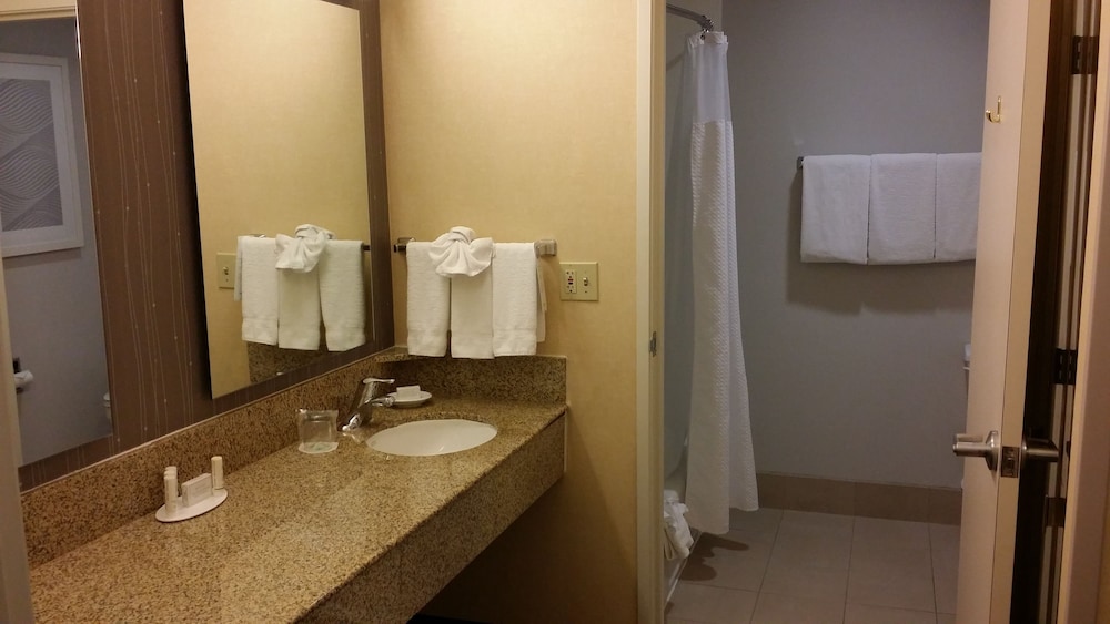 Room, 2 Double Beds (Mobility Accessible, Transfer Shower) - Photo 2