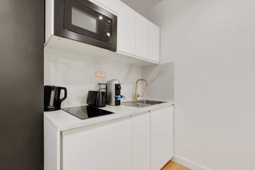 Apartment photo 2