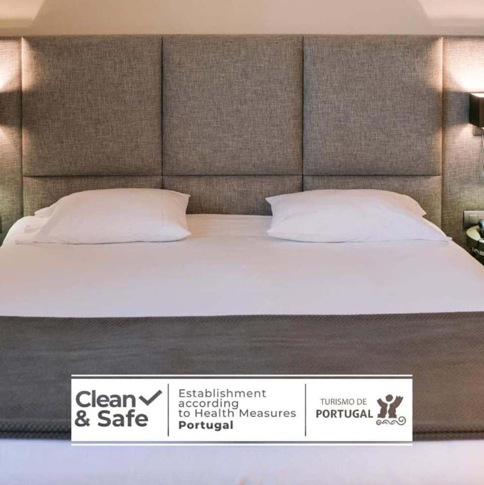 Standard Double or Twin Room (Single Use), photo 6