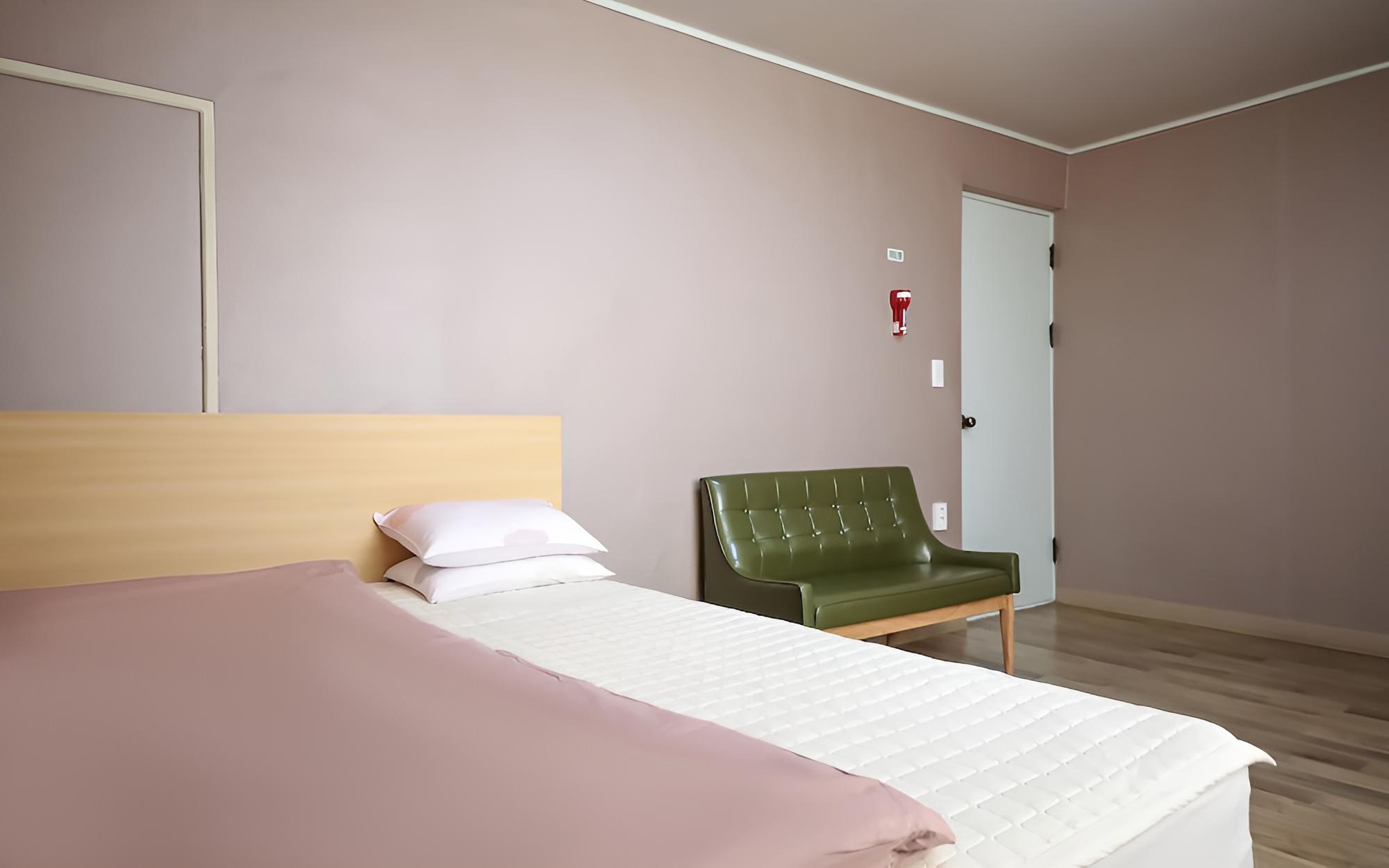 Room (Normal) photo 3