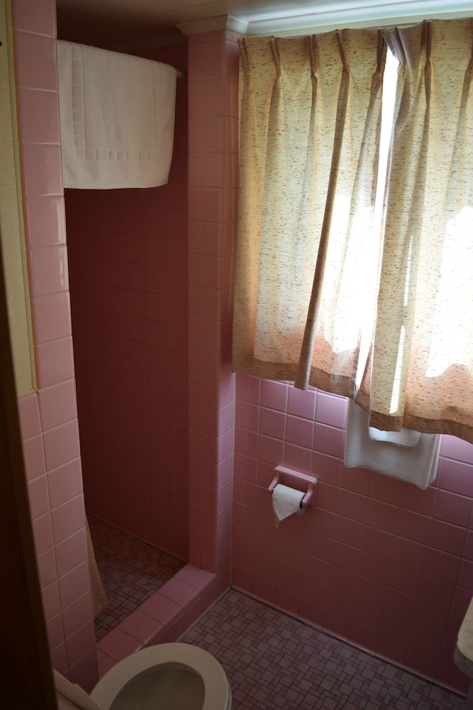 Deluxe Double Room, 2 Queen Beds photo 2