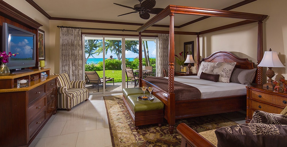 Suite familiare, 1 camera da letto, vista oceano (Italian Walkout Concierge w/Kids Room)