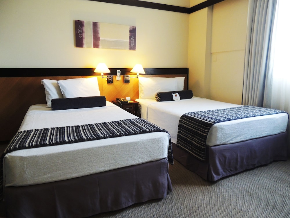Superior Suite, 2 Twin Beds, Non Smoking - Photo 1