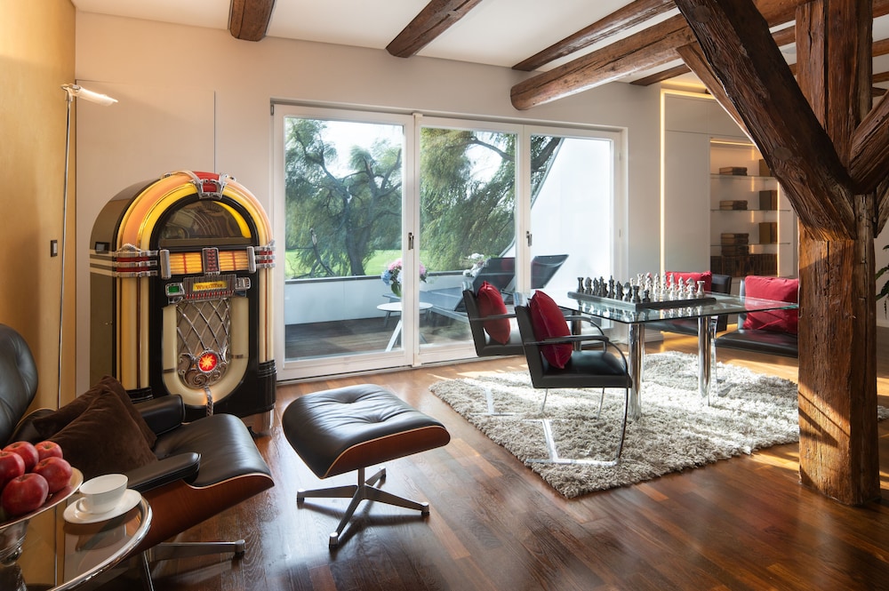 Exclusive Suite photo
