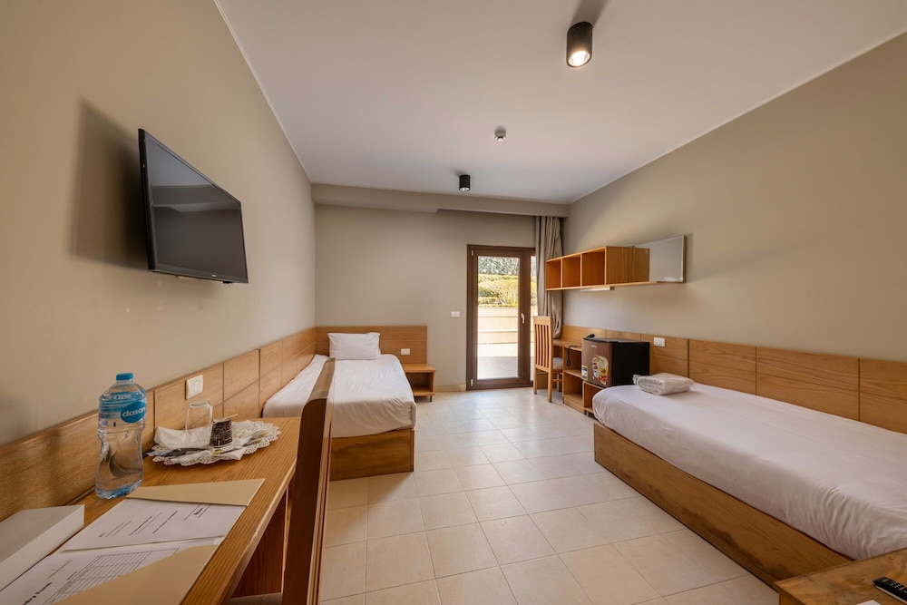 Superior Room, Multiple Beds, City View photo 1