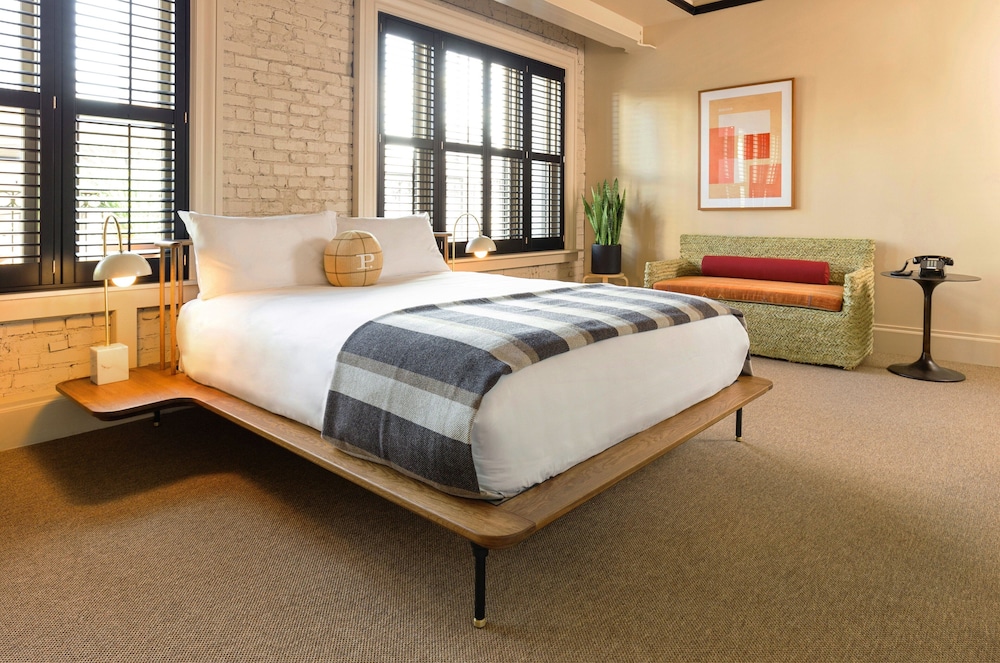 Room, 1 Queen Bed, Accessible - Photo 1