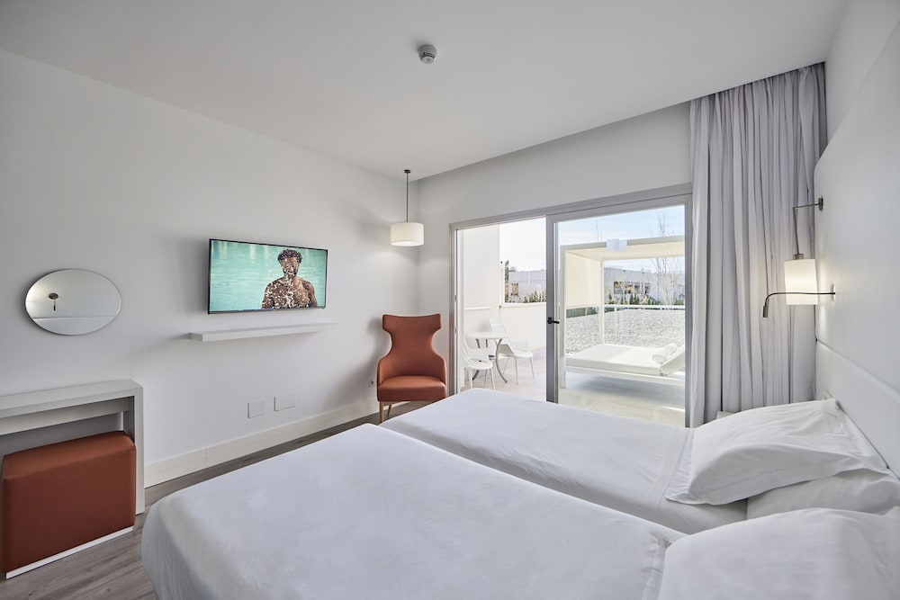 Twin Room (Balibed) photo 3