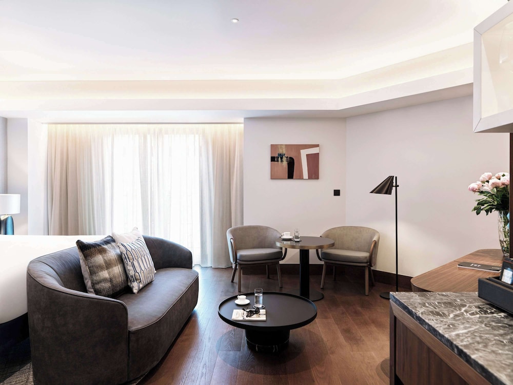 Junior Suite, 1 King Bed