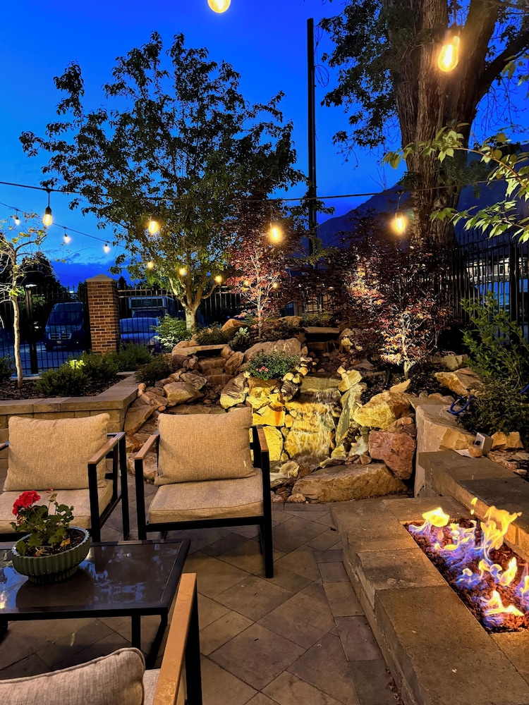 Deluxe Studio Suite, Courtyard View photo 2