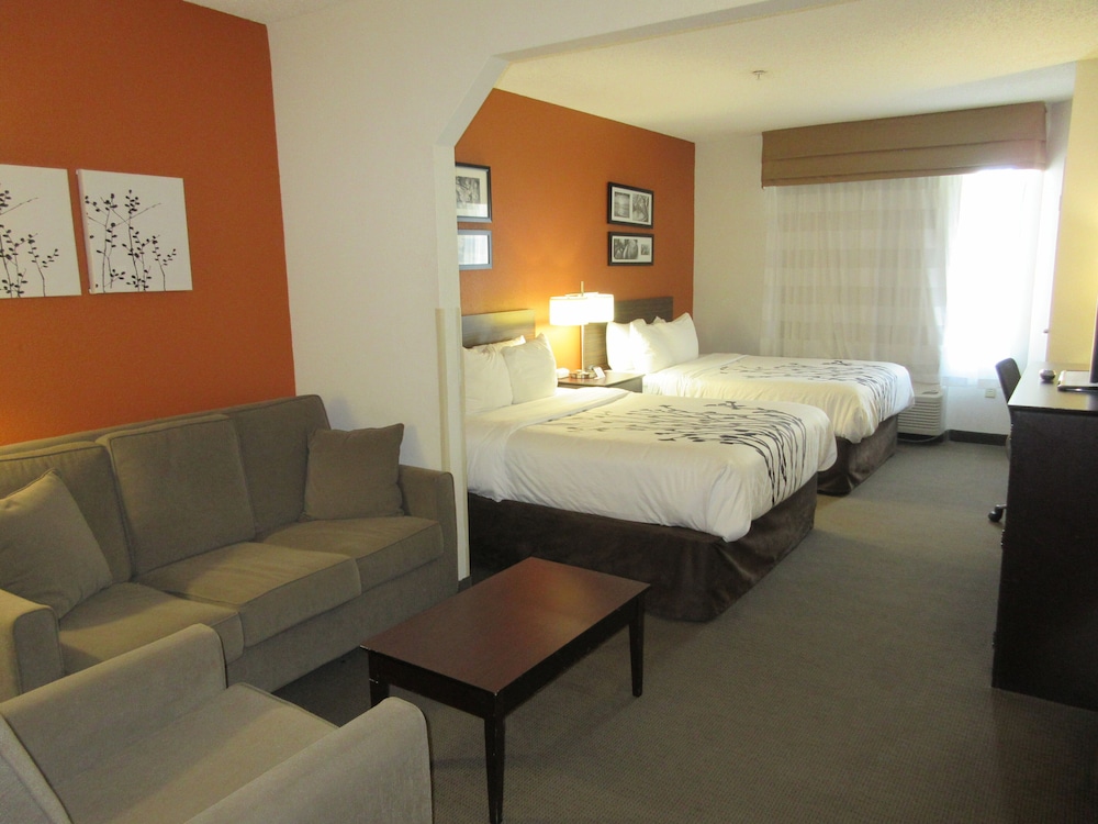 Suite, 2 Queen Beds, Non Smoking - Photo 9
