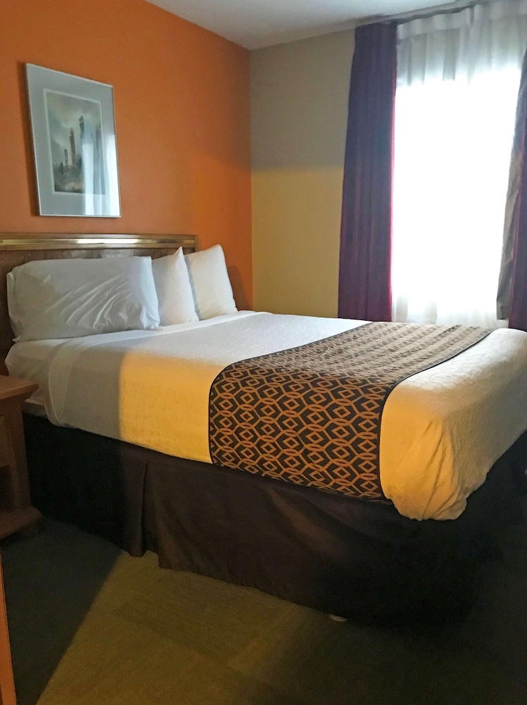 Suite, 1 Queen Bed, Non Smoking