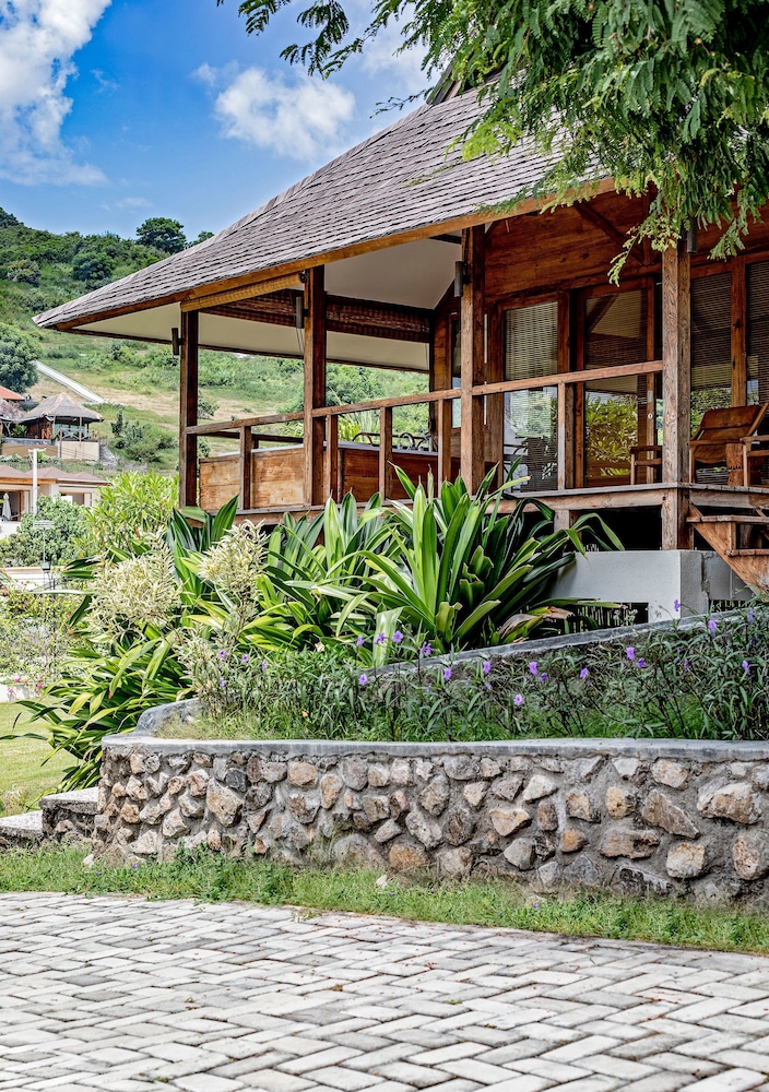 Hilltop Villa Kecil photo 3