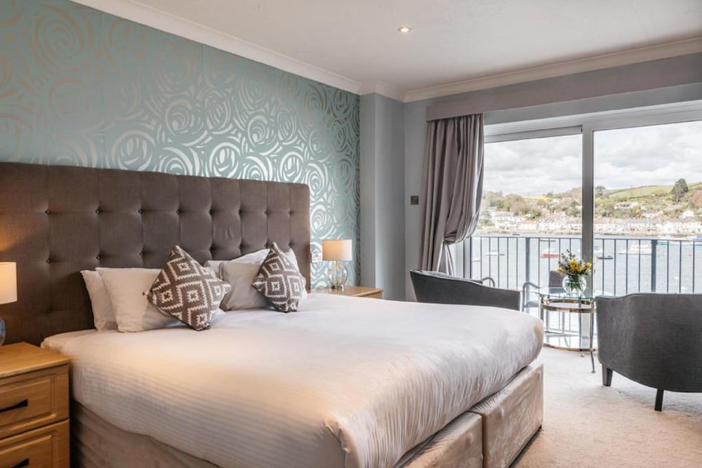 Deluxe Double or Twin Room, Harbor View photo 1