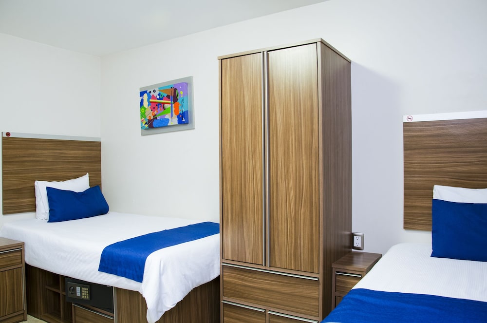 Comfort Twin Room