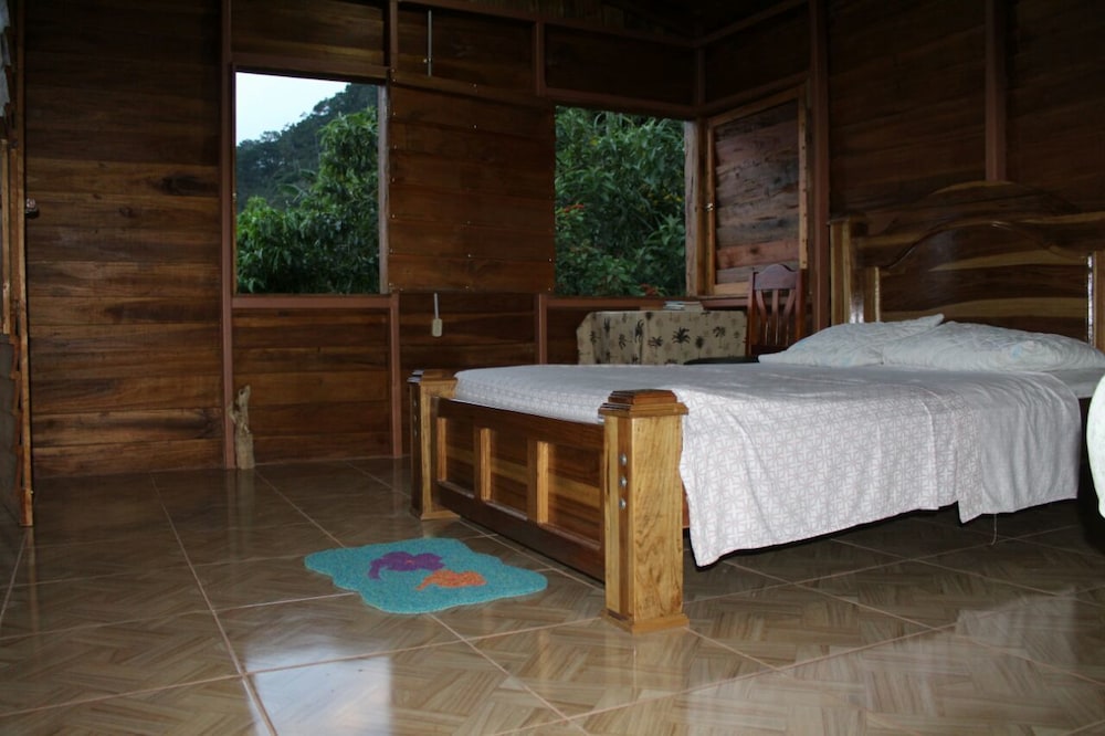 Family Room, Private Bathroom, Mountain View photo 3