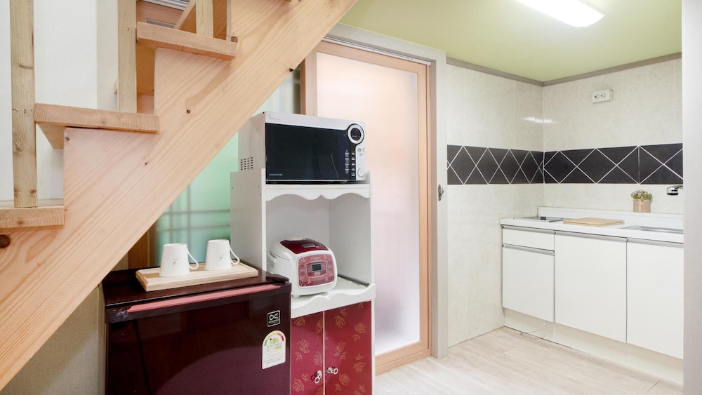 Basic Room, 1 Bedroom (bokcheungTerrace Glamping-5) - Photo 5