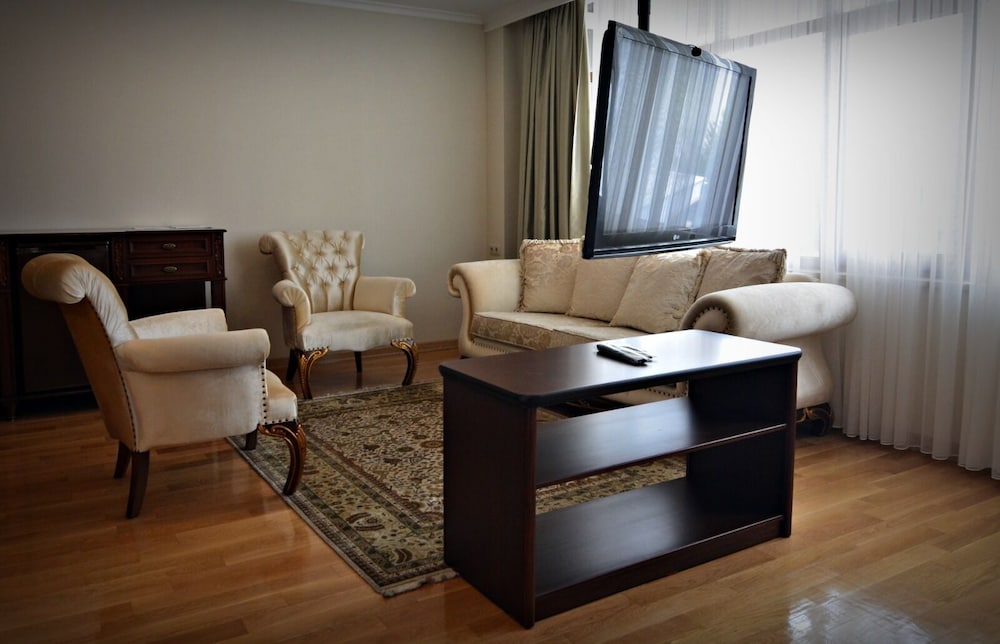 Deluxe Double or Twin Room - Photo 26
