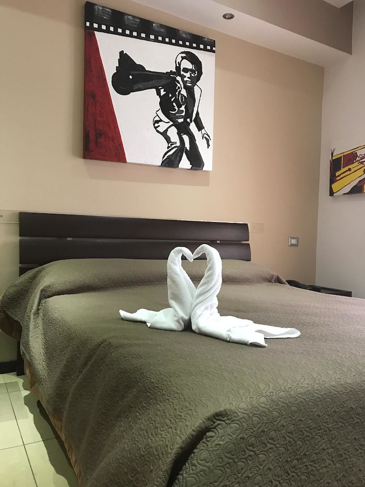 Deluxe Double Room Single Use, Ensuite