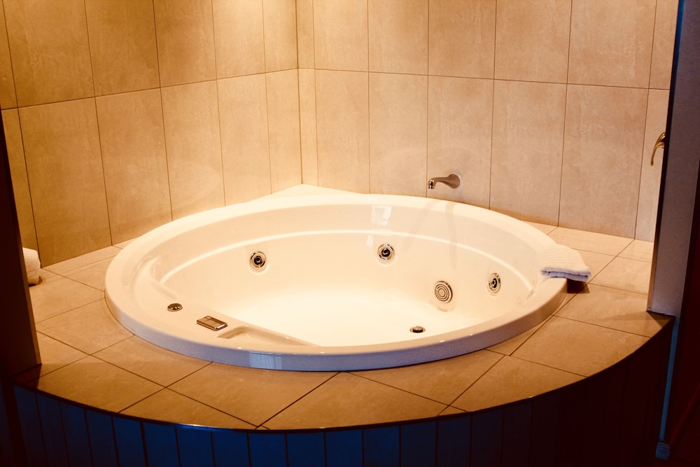 Ocean View Premium Suite with Spa bath - Photo 10