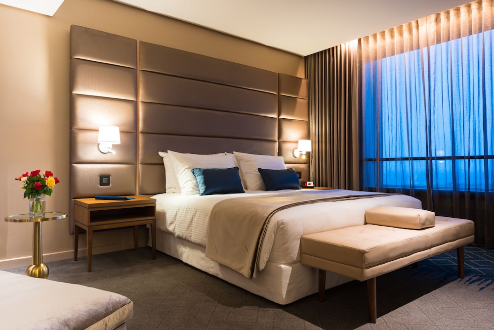 Executive Suite photo 3