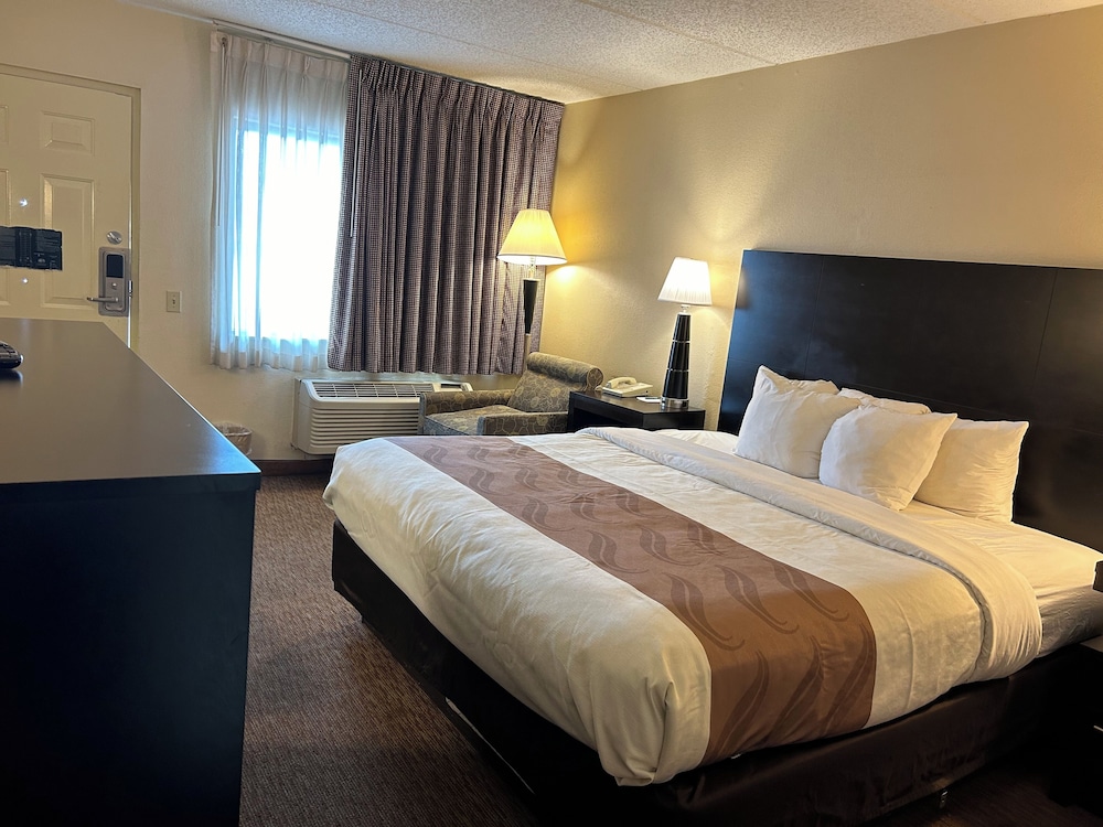 Room, 1 King Bed, Accessible, Non Smoking photo 2