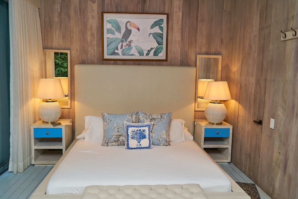 Luxury Studio Suite, 1 Queen Bed photo 1
