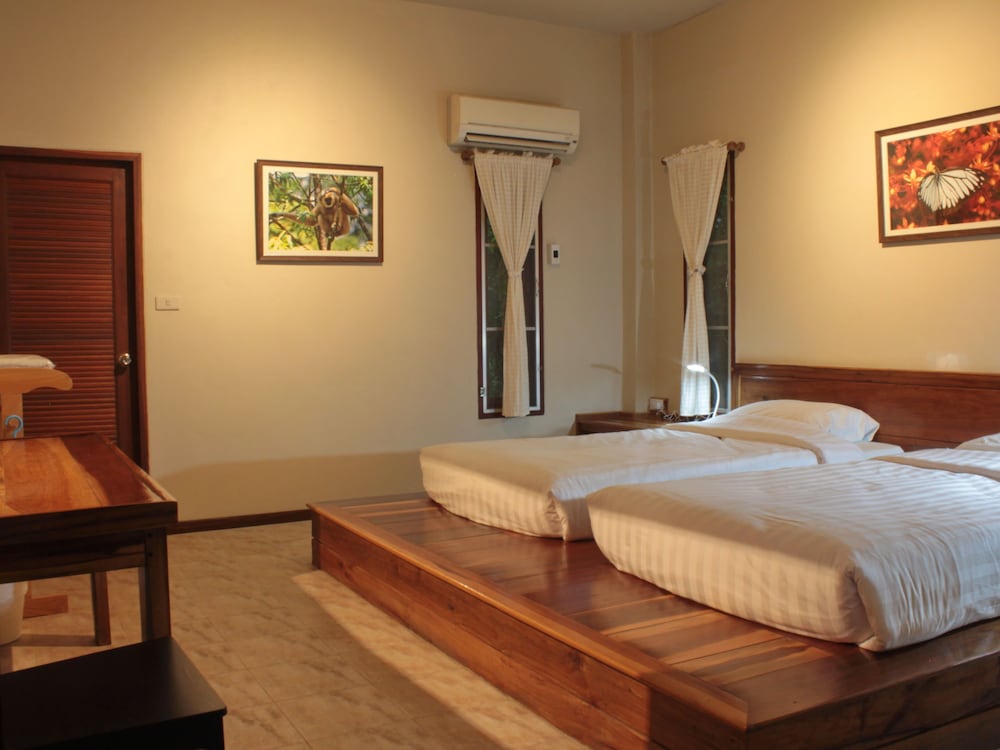 Traditional Twin Room