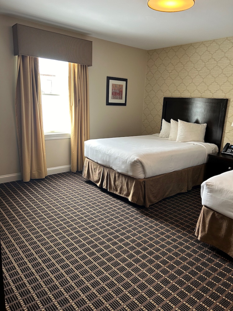 Standard Double Room, 2 Double Beds - Photo 5