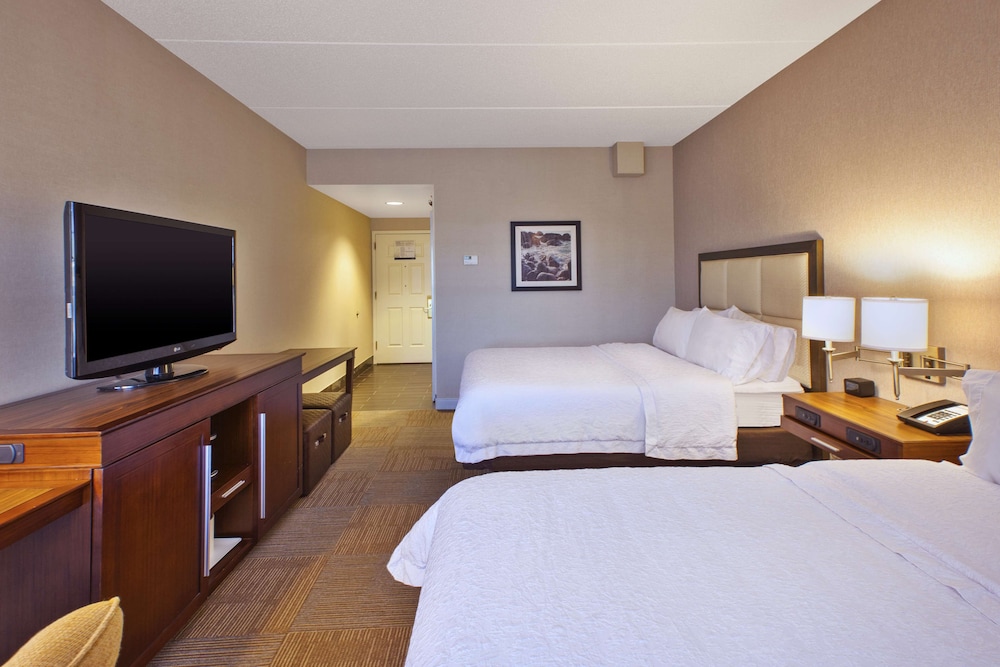 Room, 2 Queen Beds, Accessible, Non Smoking - Photo 2
