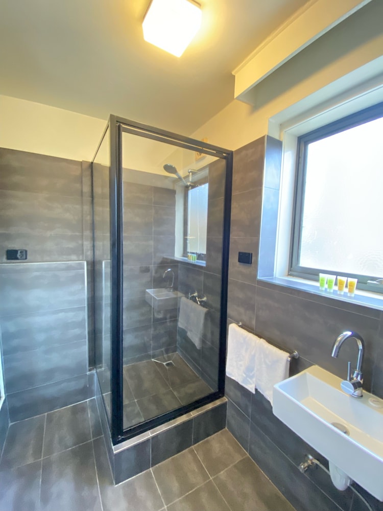Executive One Bedroom Apartment - Albert Street Building - Photo 7