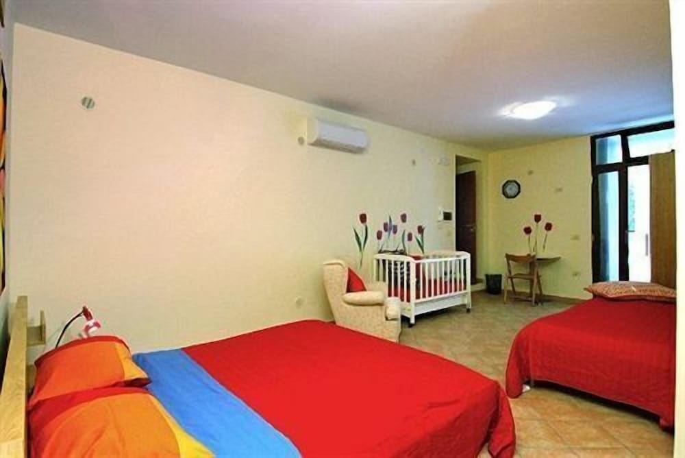 Quadruple Room photo 2