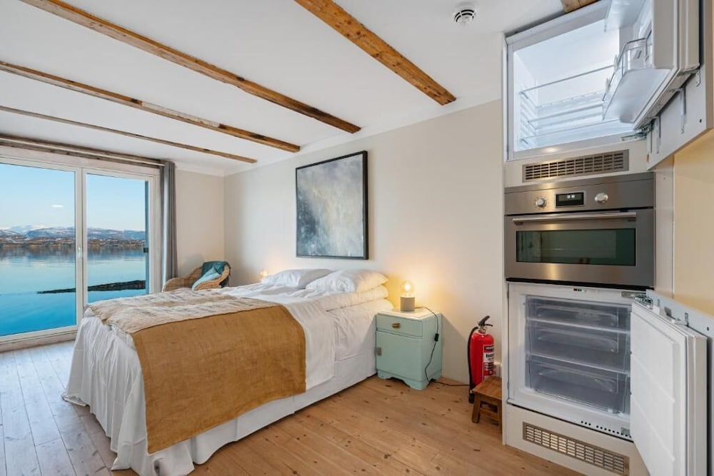 Standard Double Room, Sea View photo 2