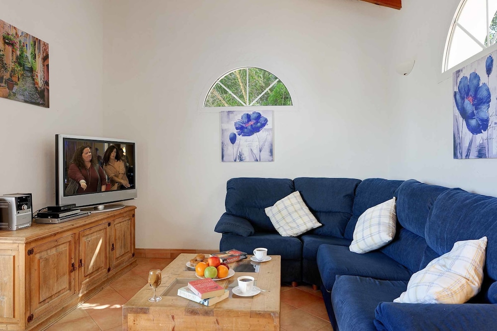 Villa (3 Bedrooms) photo 2