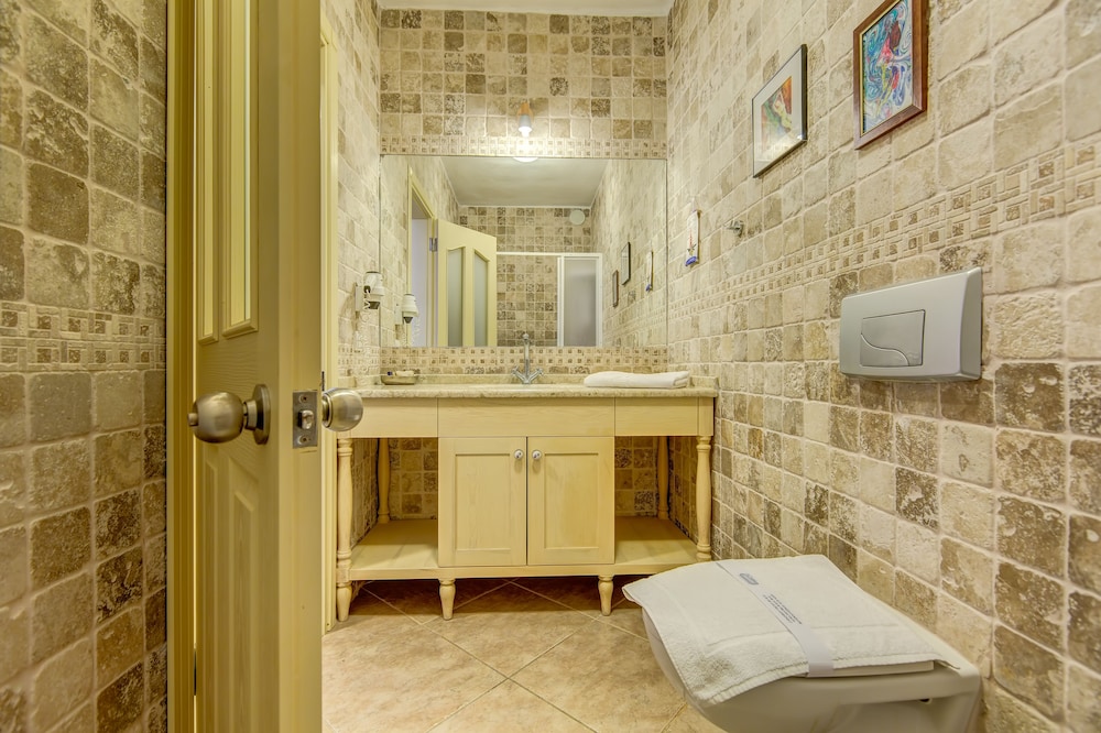 Double Room, Balcony - Photo 2