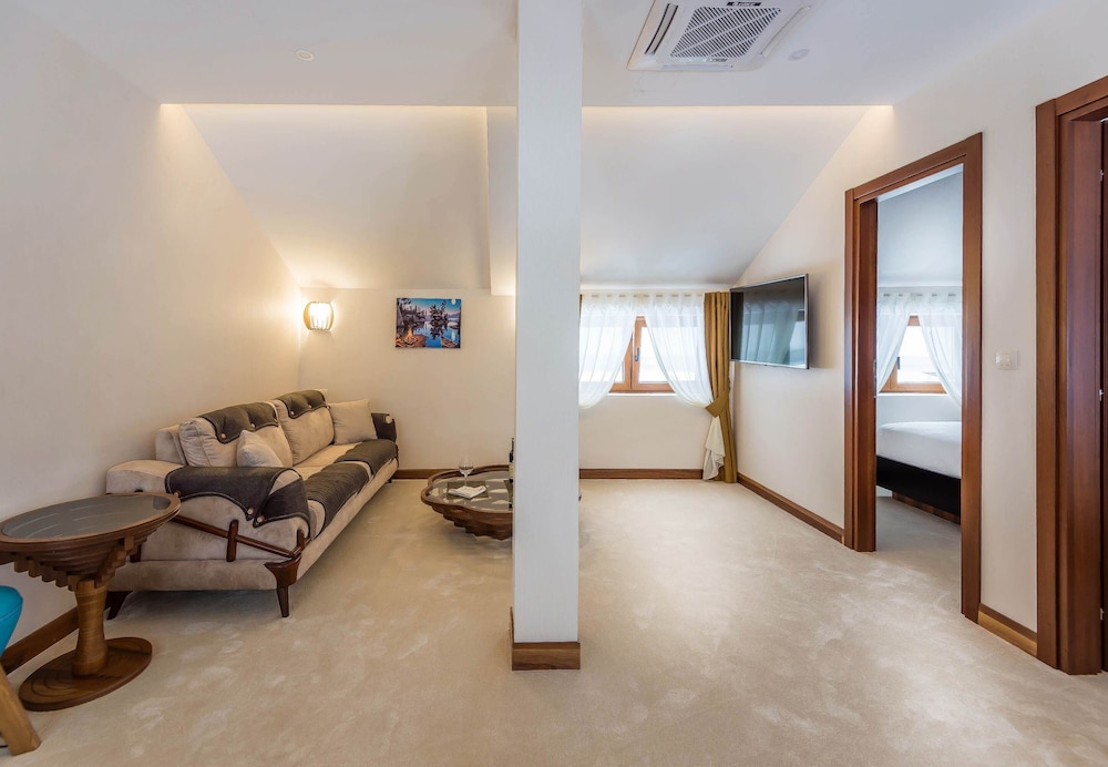Comfort Apartment photo 3